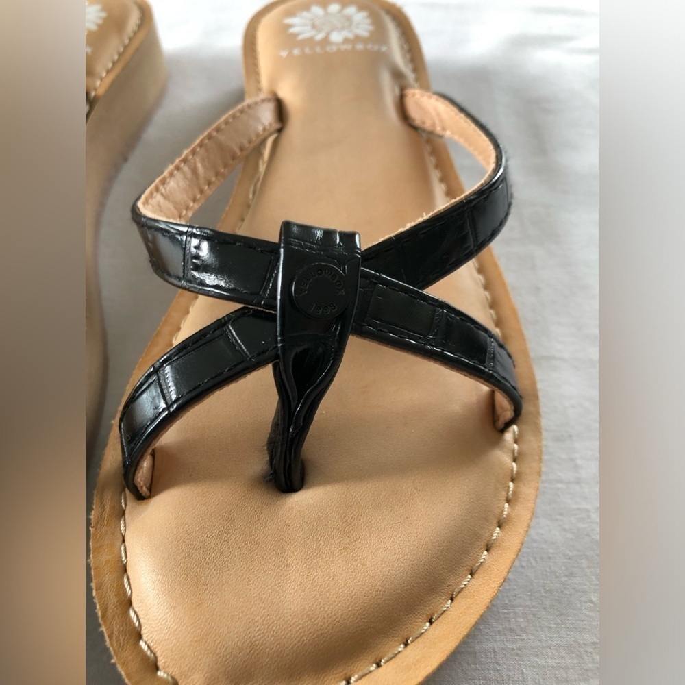 Yellow Box Women's Thong Sandals / Flip Flops. Size 6.5. Like New Condition! - Picture 3 of 7